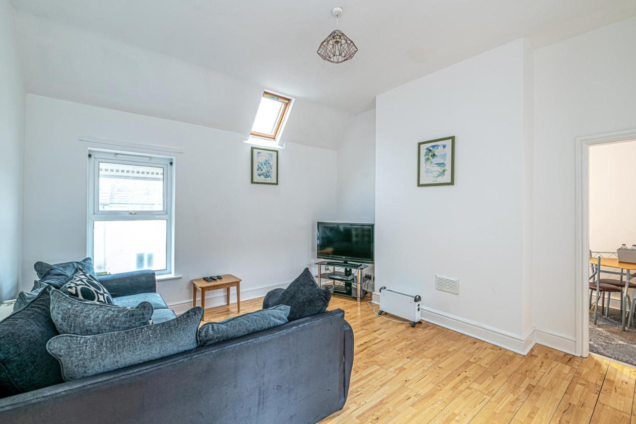 Two Bedroom Holiday Apartment Colwyn Bay Zewnętrze zdjęcie